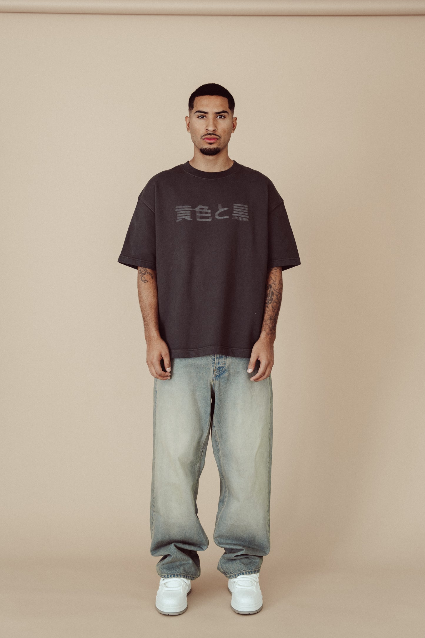 WAVY JAPANESE ANTRACITE GREY TEE