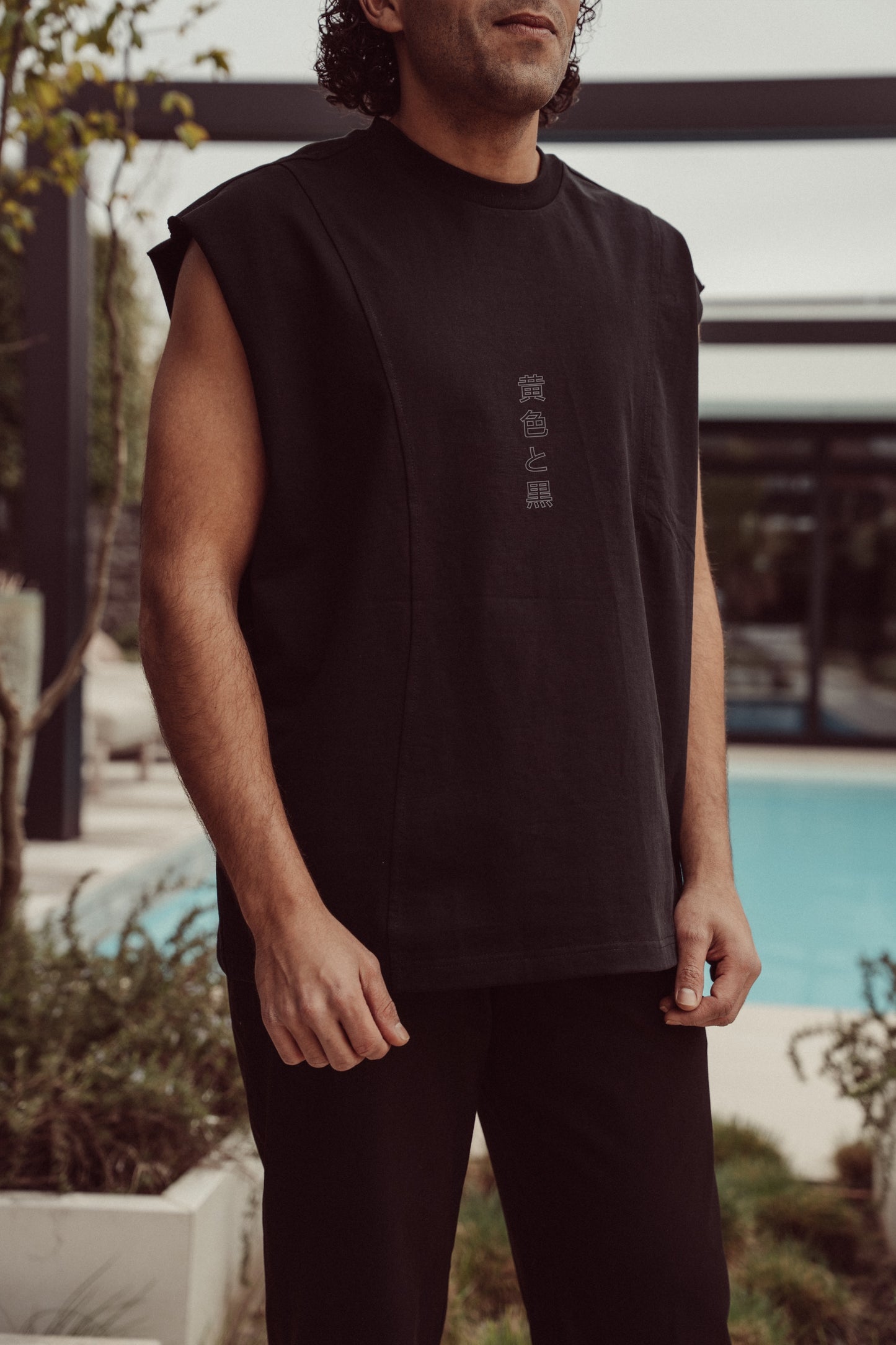 Sleeveless Tee Black - Okayama
