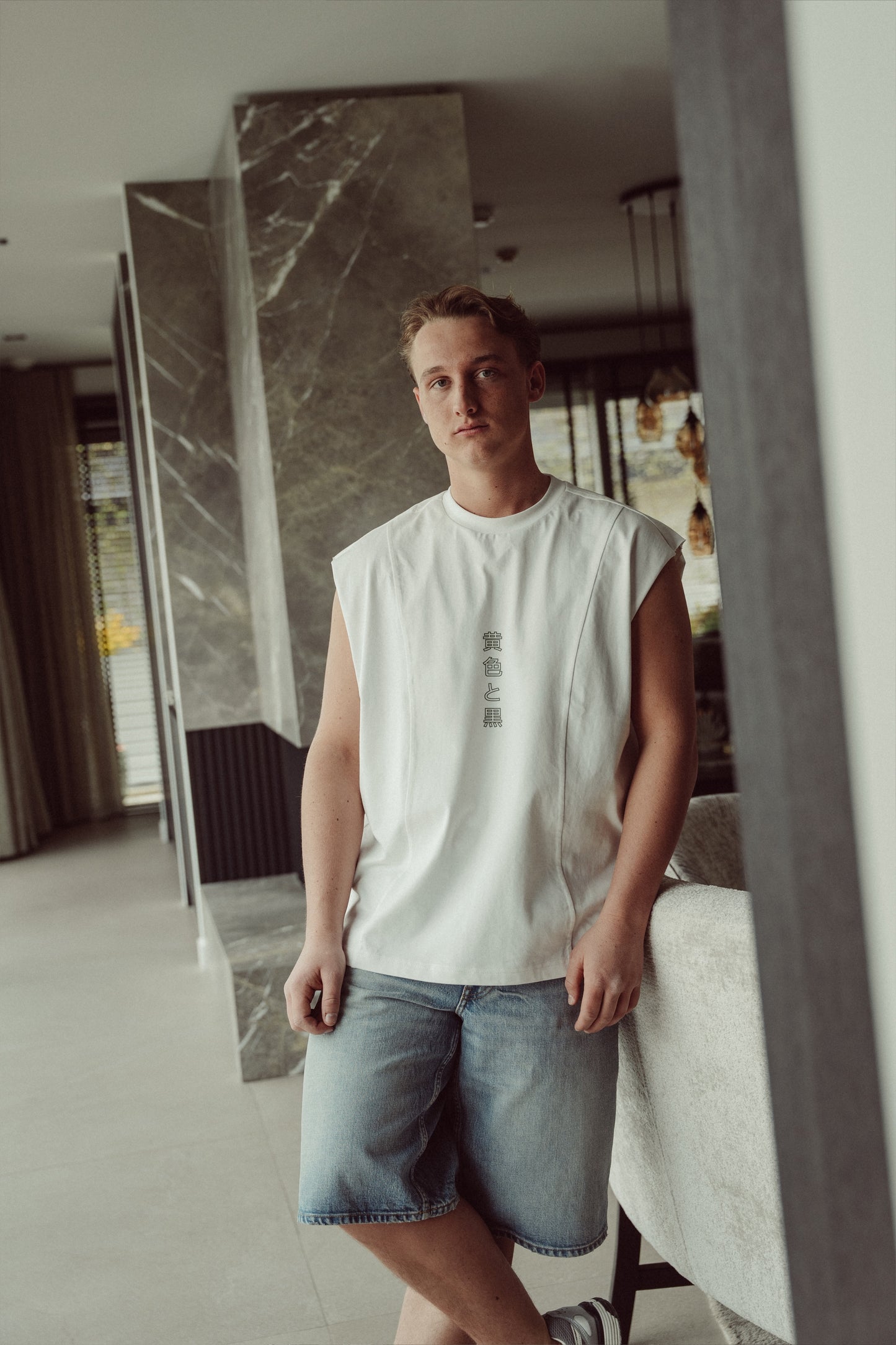 Sleeveless Tee White - Okayama