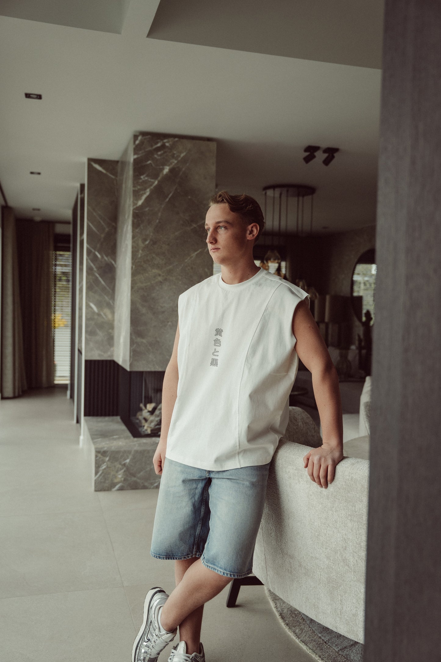 Sleeveless Tee White - Okayama